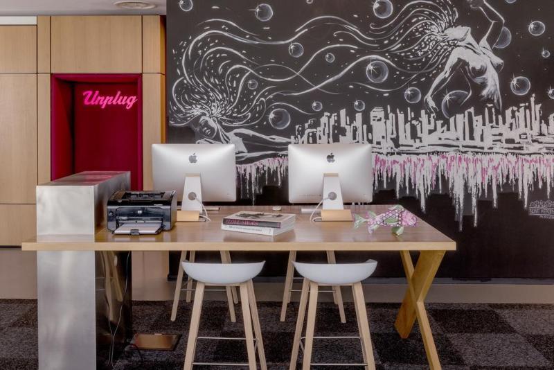 Moxy Milan Linate Airport Hotel Segrate
